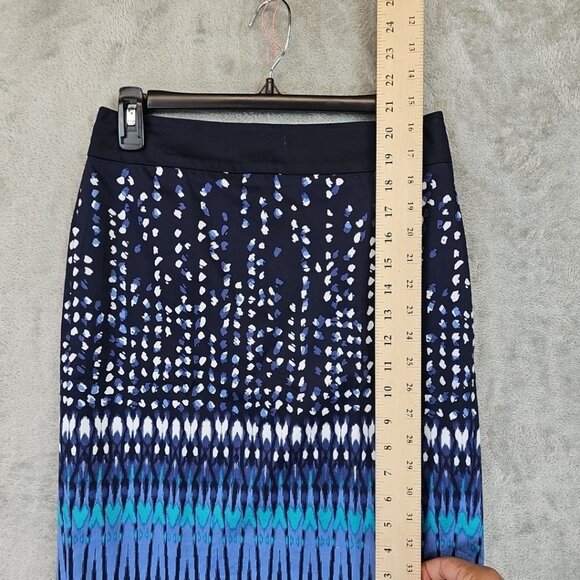 Ann Taylor Printed Pencil Skirt Womens Size 0 Blue Lined Back Slit Office Work - Picture 9 of 9